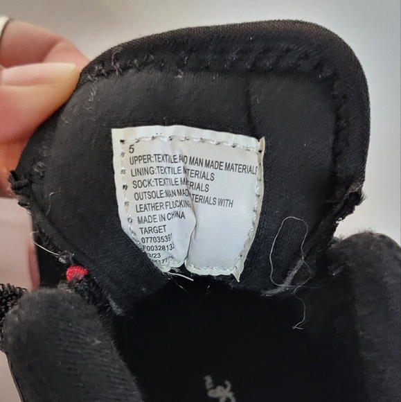 Cat & Jack Toddler Boys NWT Black Jordie Basketball High Top Sneakers Size 5T - Picture 11 of 12